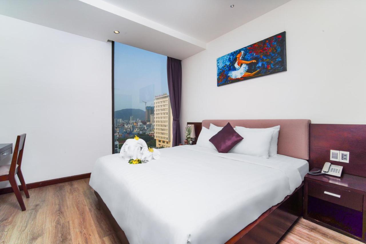 Golden Sun Hotel Danang Extérieur photo