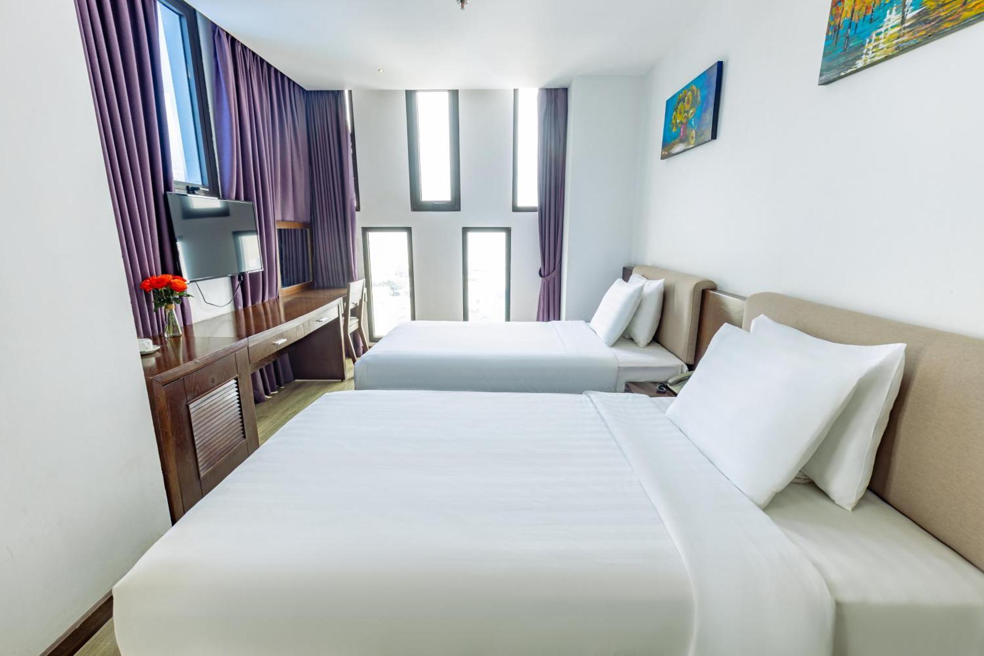 Golden Sun Hotel Danang Extérieur photo