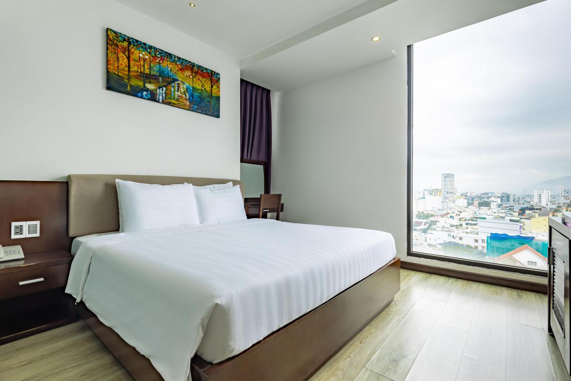 Golden Sun Hotel Danang Extérieur photo